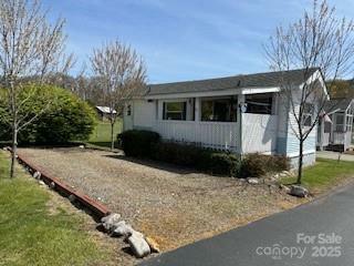Property Photo:  25 Summer Place Drive  NC 28785 