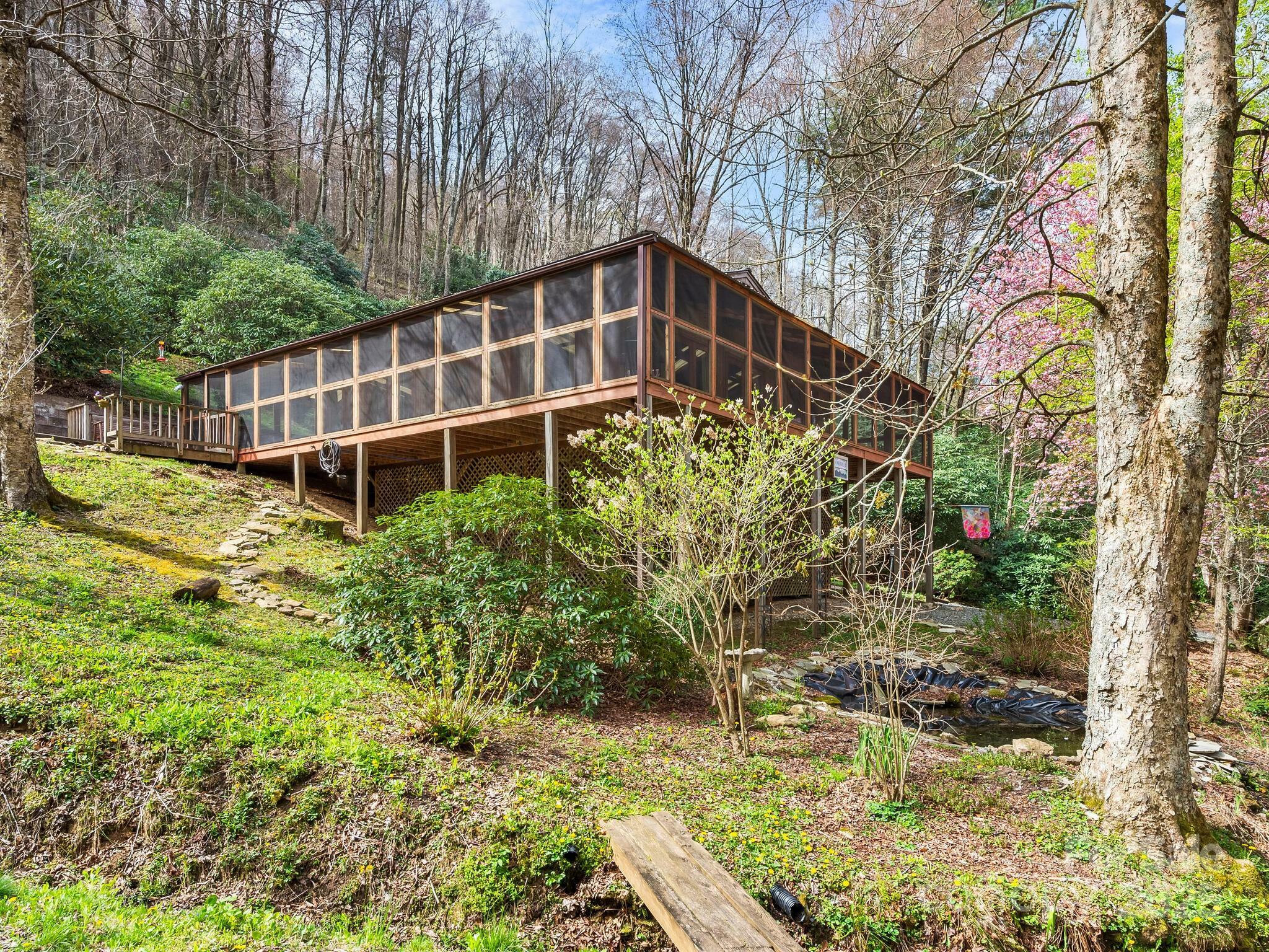 Property Photo: 70 Fox Run NC 28743