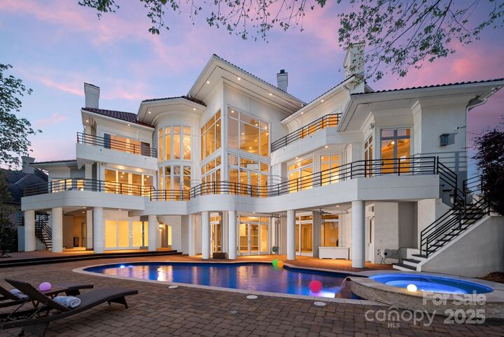 Property Photo: 102 Eastham Court NC 28117