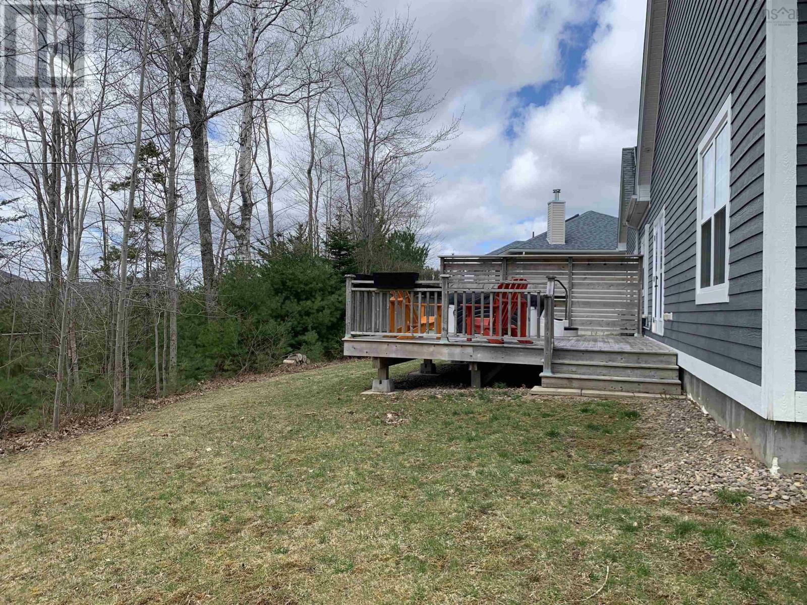 Property Photo: 78 Ridgecrest Drive NS B4V 3V8