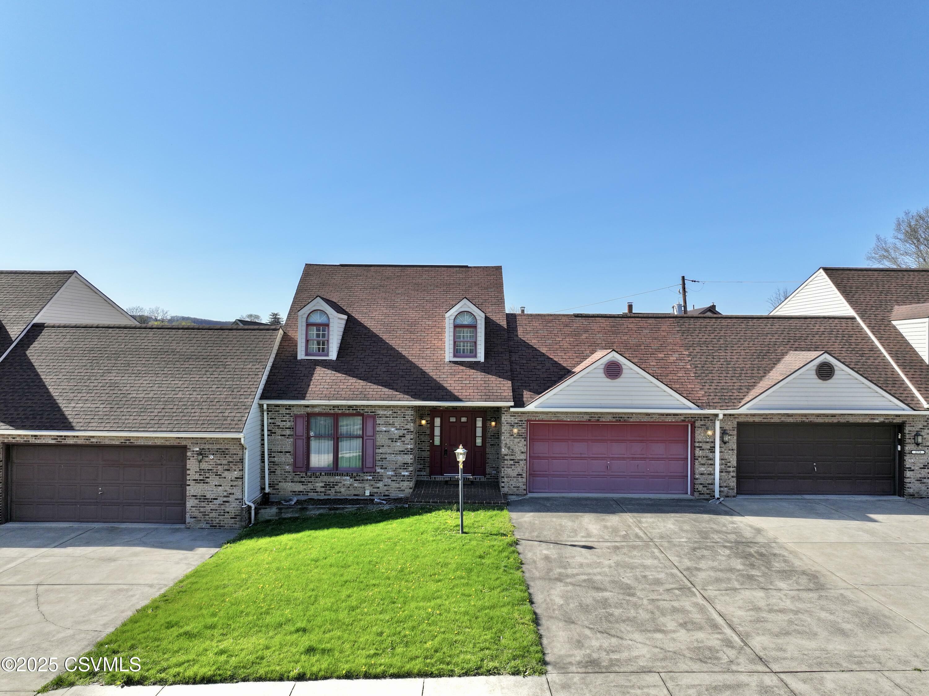 263 Washington Avenue  Sunbury PA 17801 photo