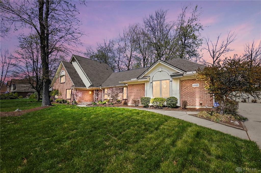 1399 Quaker Way  Dayton OH 45458 photo