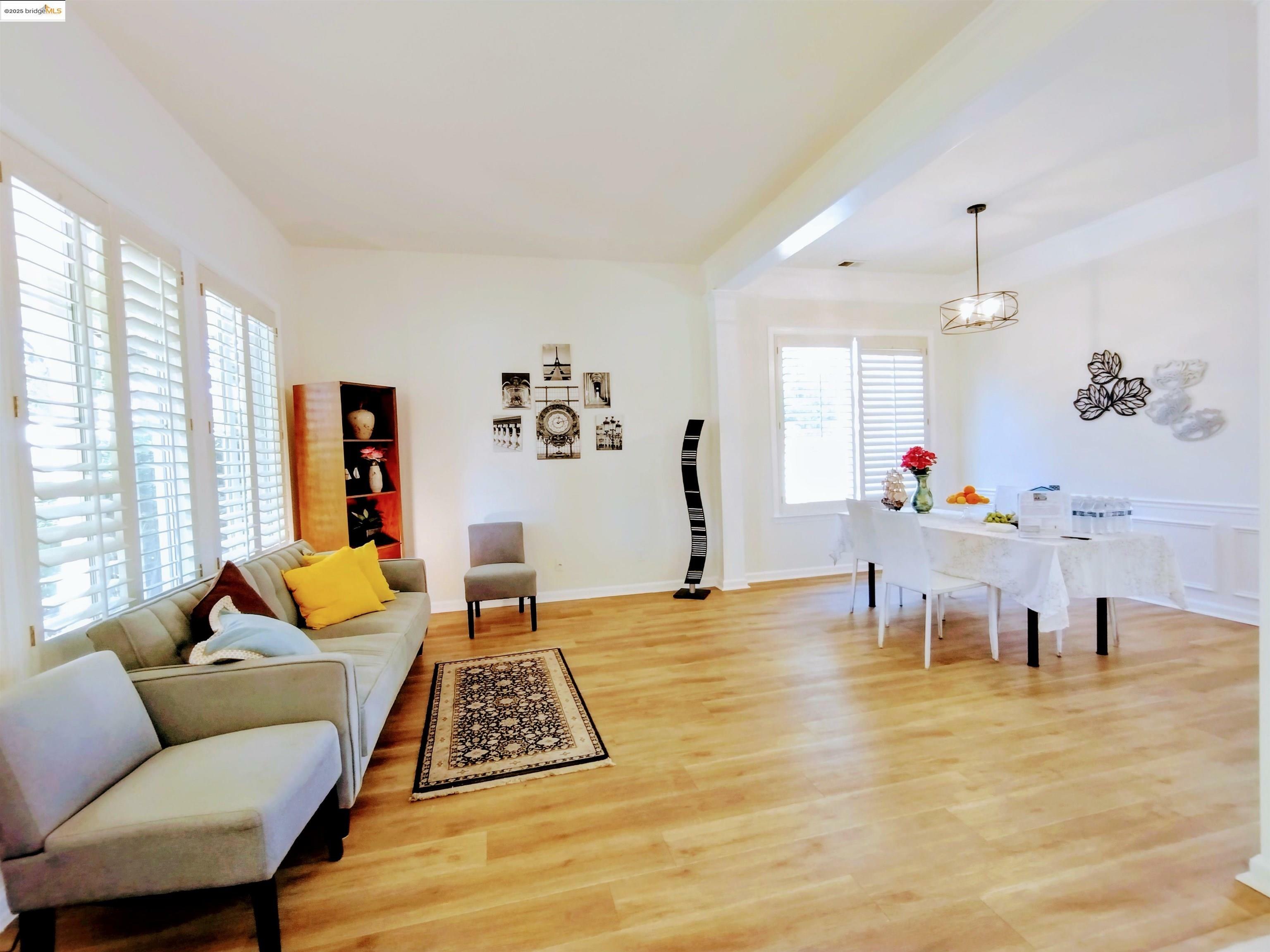 Property Photo: 601 Doolittle Way CA 94509