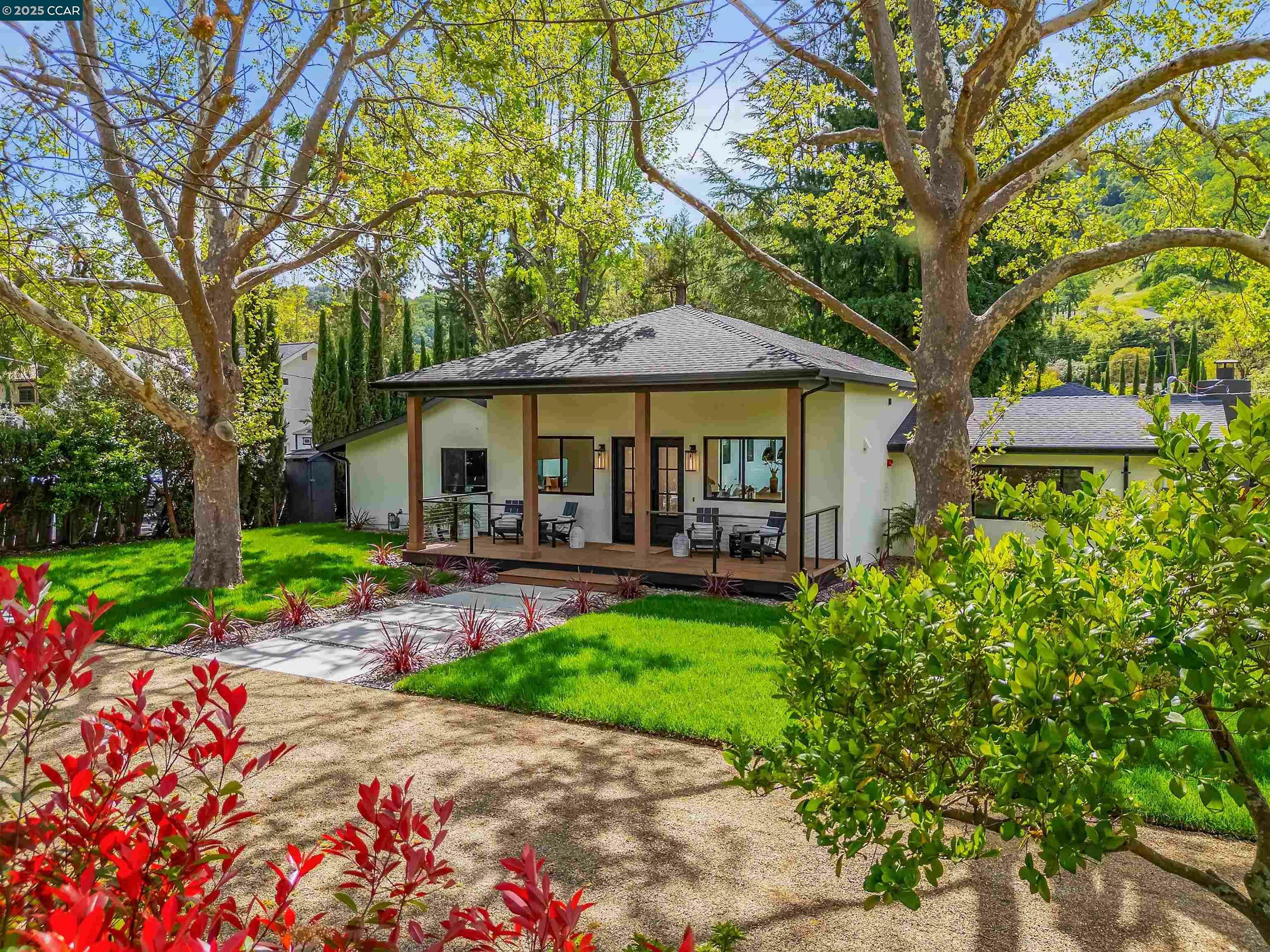 Property Photo: 2559 Romley Ln CA 94507