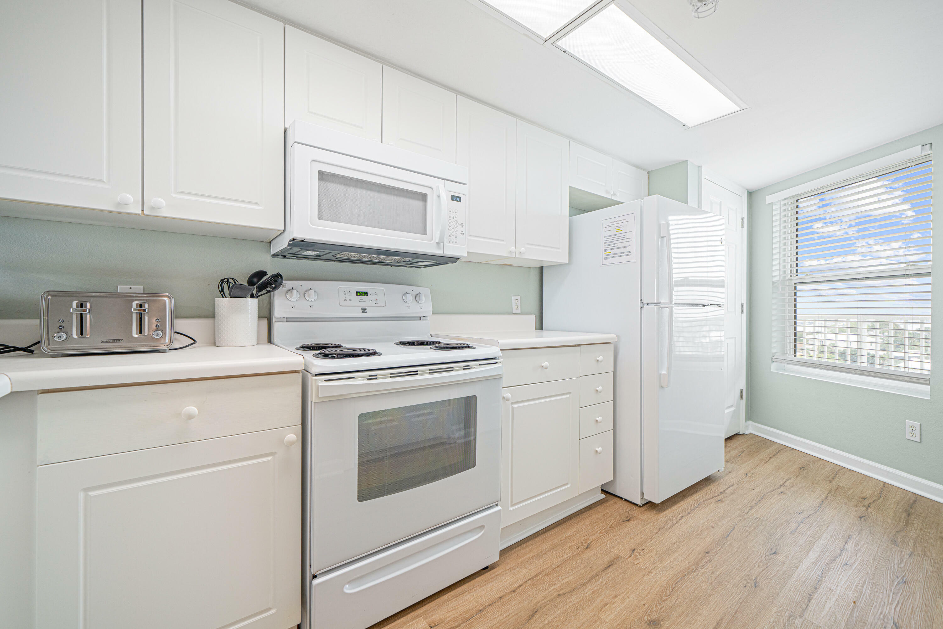 Property Photo: 895 Santa Rosa Boulevard 715 FL 32548