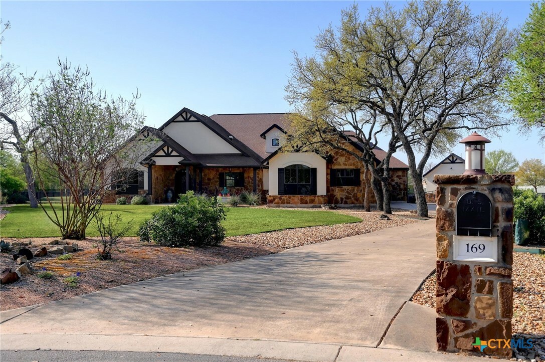 Property Photo: 169 Silverado Drive TX 78633