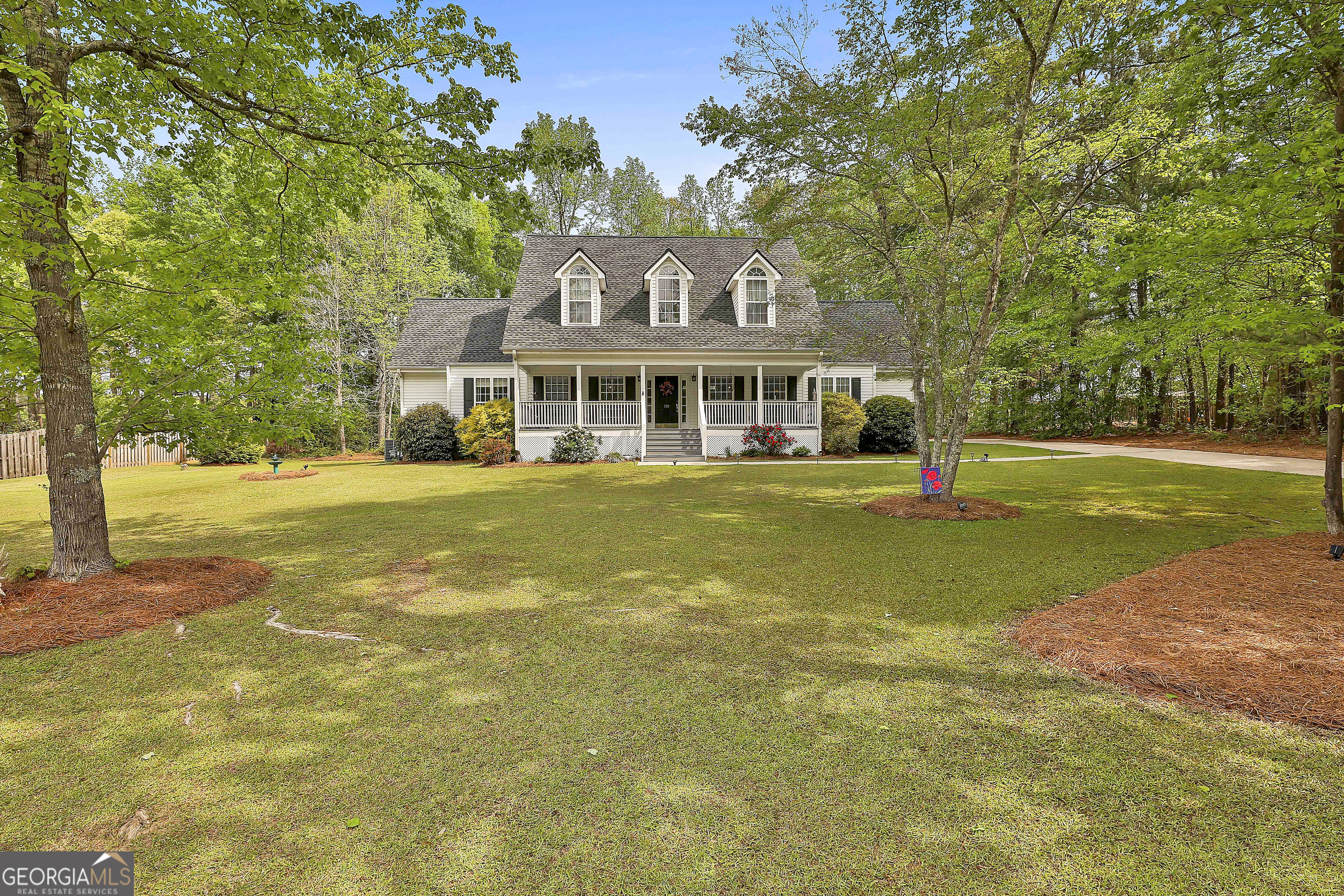 Property Photo: 225 Mapledale Trail GA 30277