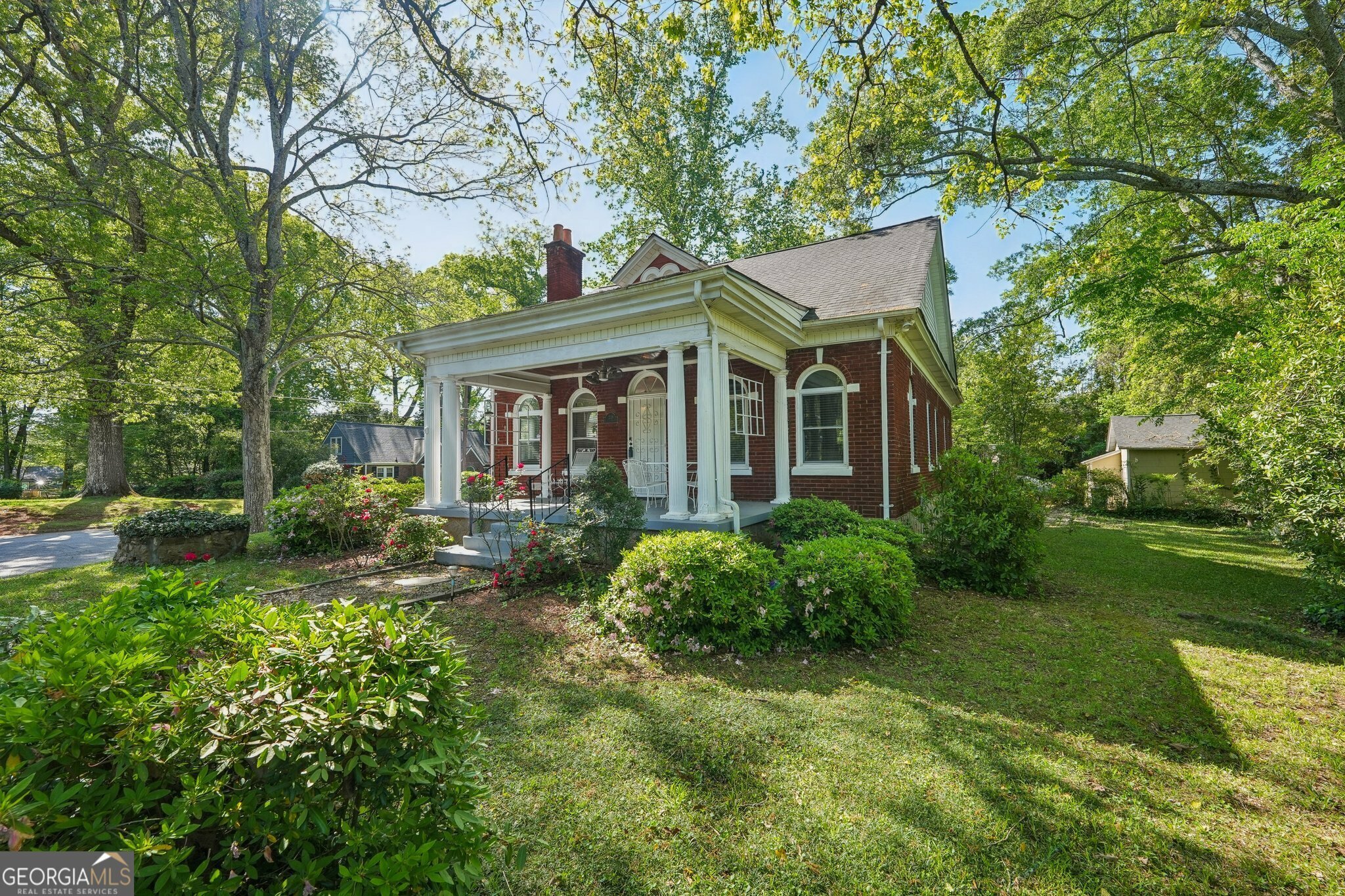 Property Photo: 2126 Boulevard Granada SW GA 30311