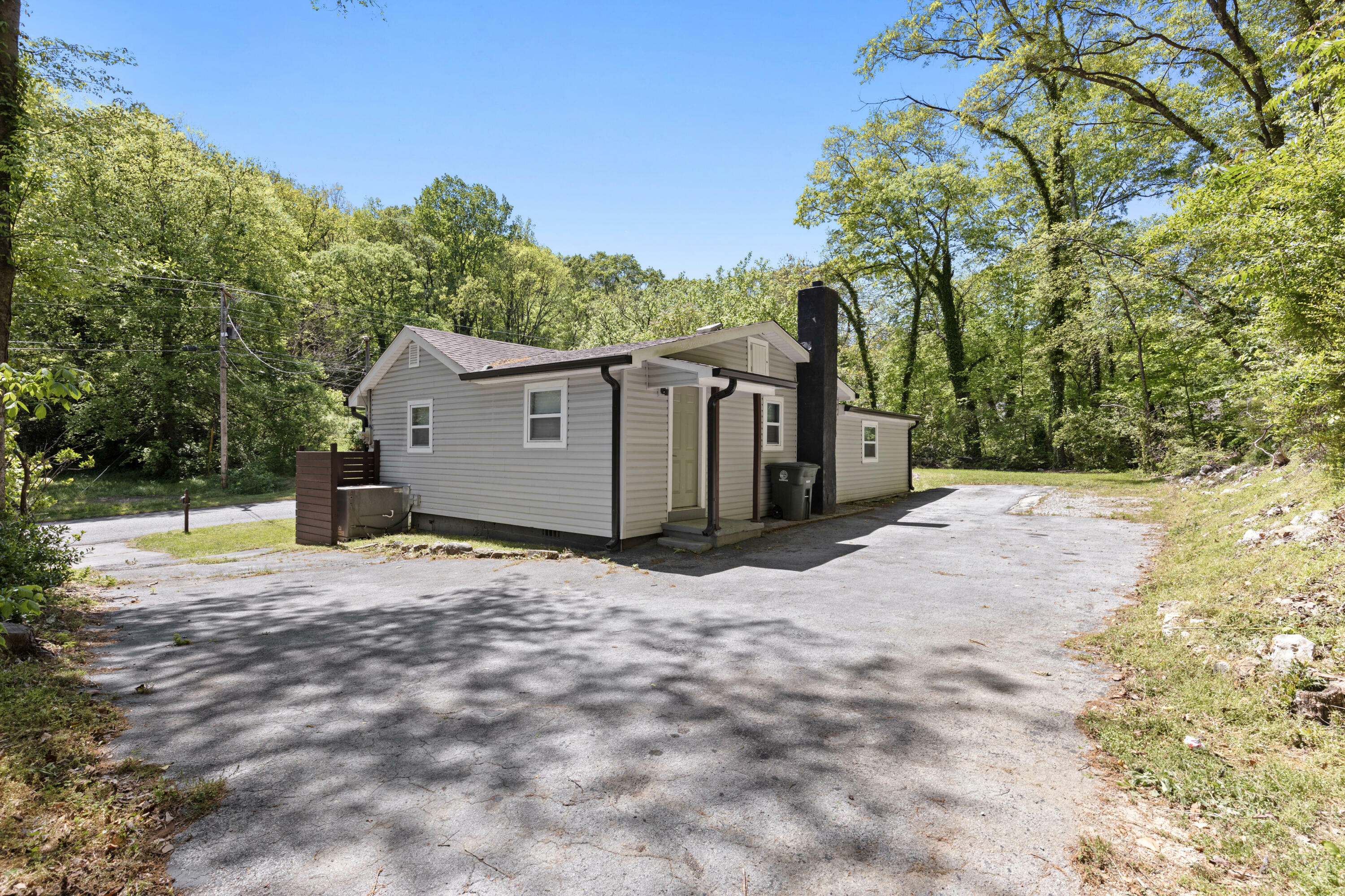 Property Photo: 3157 New York Avenue TN 37406