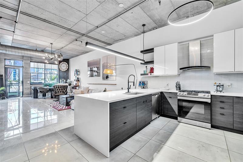 Property Photo: 411 NW 1st Ave 204 FL 33301