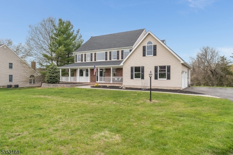 Property Photo: 18 Wedgewood Dr NJ 08801