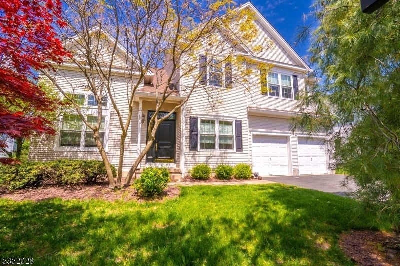 Property Photo: 6 York Dr NJ 08540