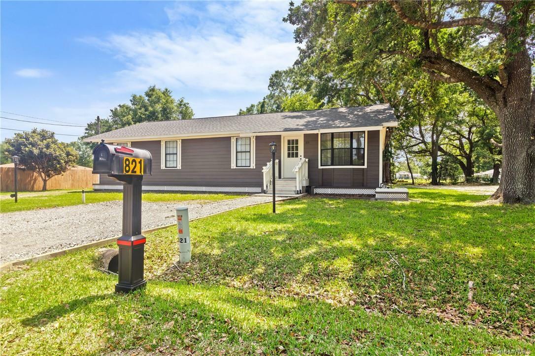 Property Photo: 821 Loree Street LA 70668