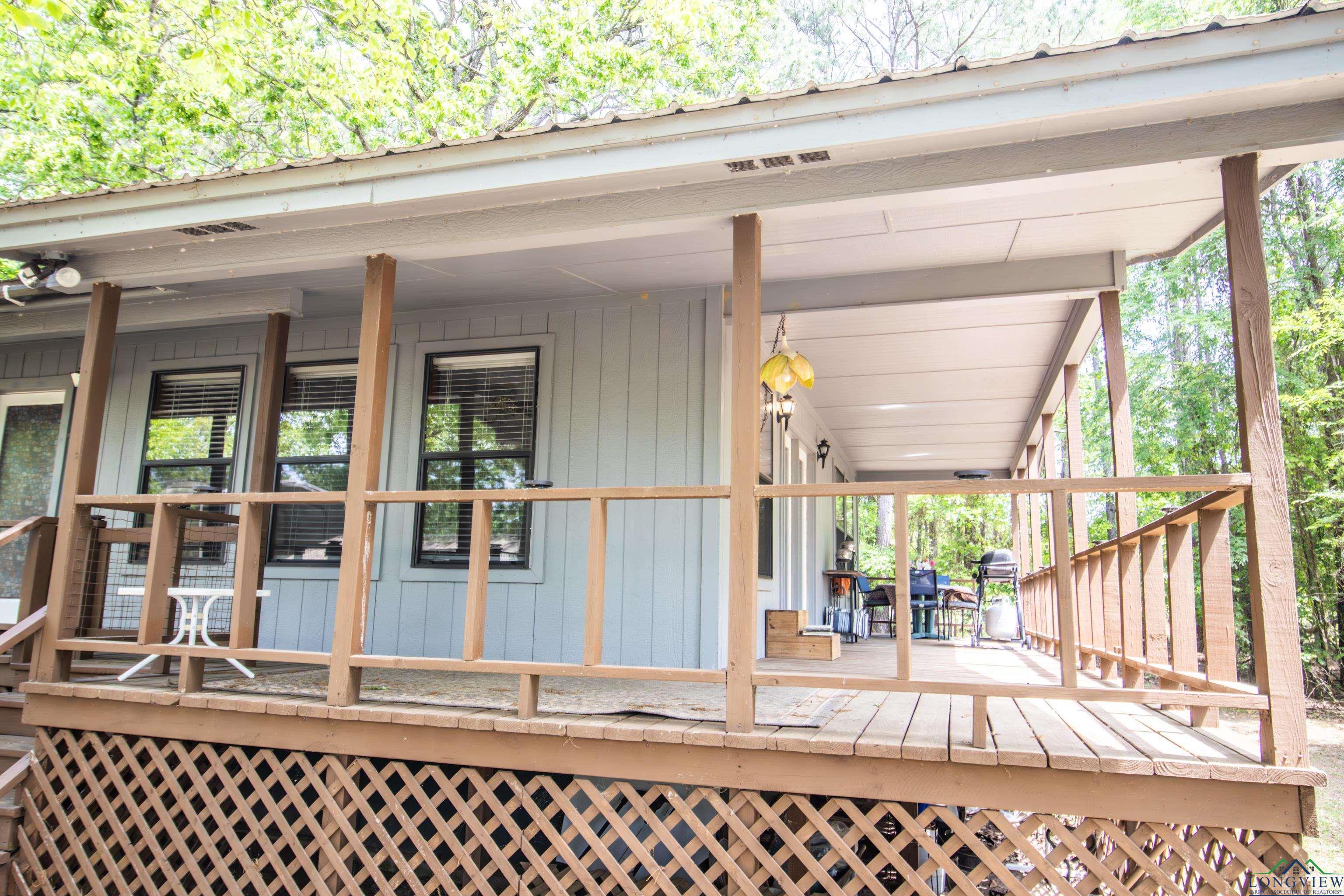 Property Photo:  121 Dogwood Ave  TX 75657 