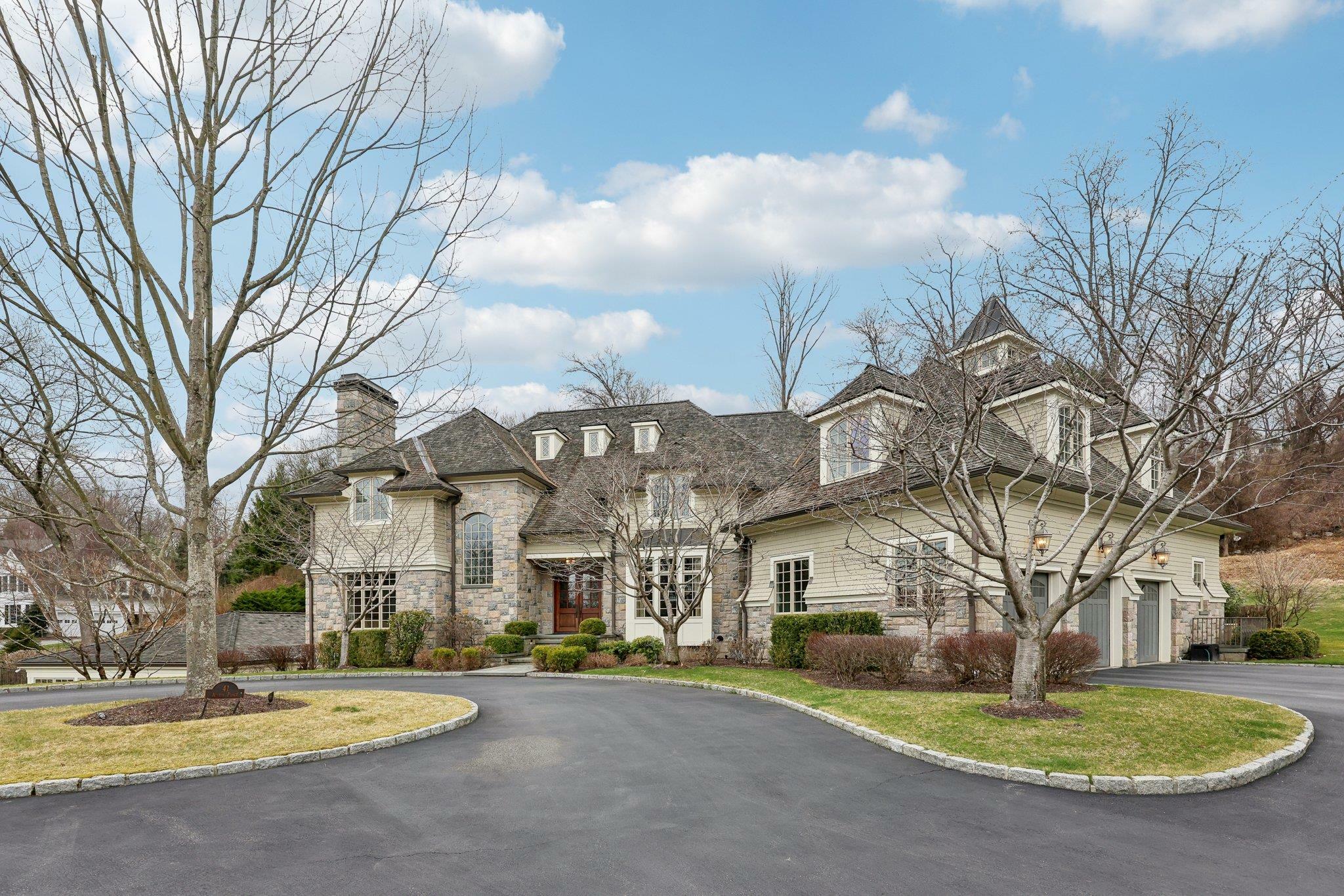 Property Photo: 41 Austin Place NY 10510