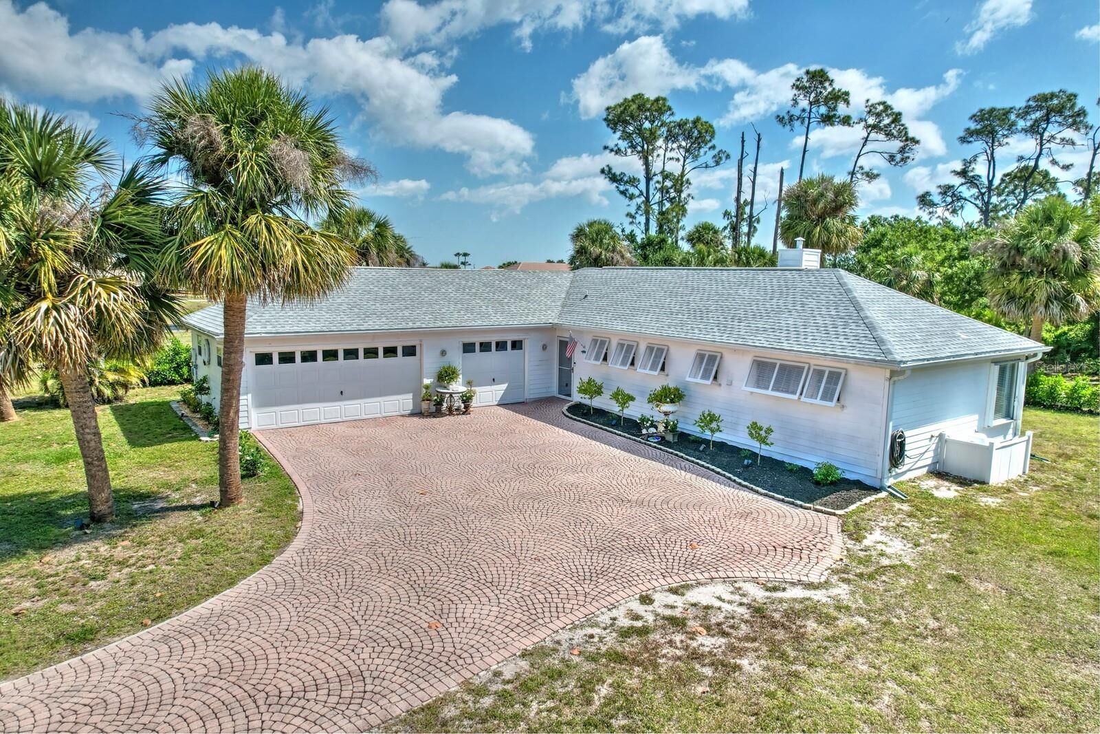 Property Photo: 17506 Cape Horn Boulevard FL 33955