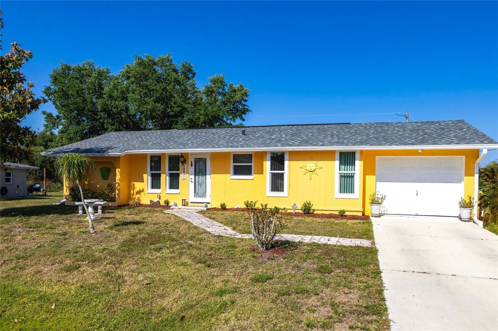 Property Photo: 582 Ridgewood Street NW FL 33952