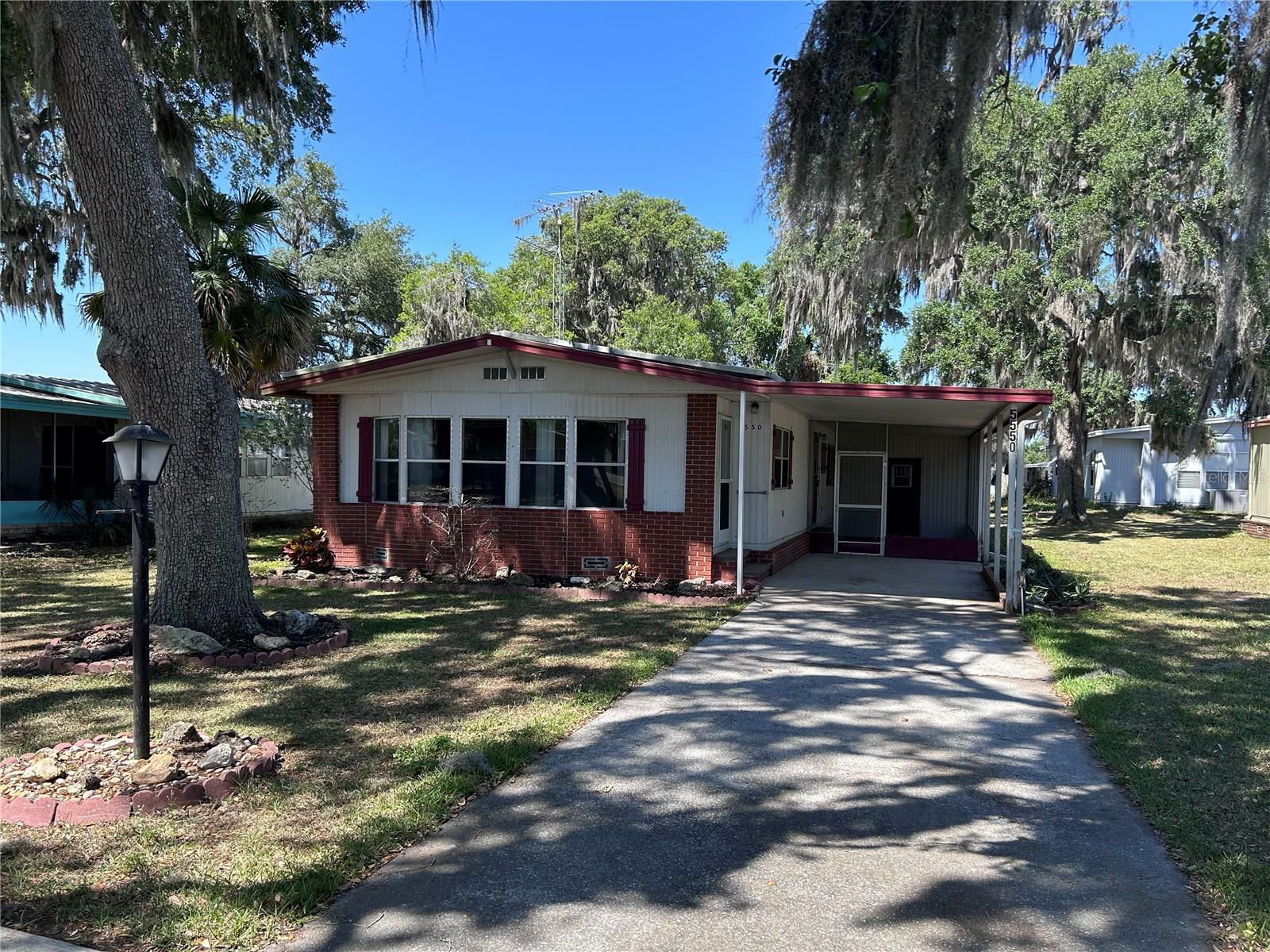 Property Photo: 5550 Lansing Drive FL 34785
