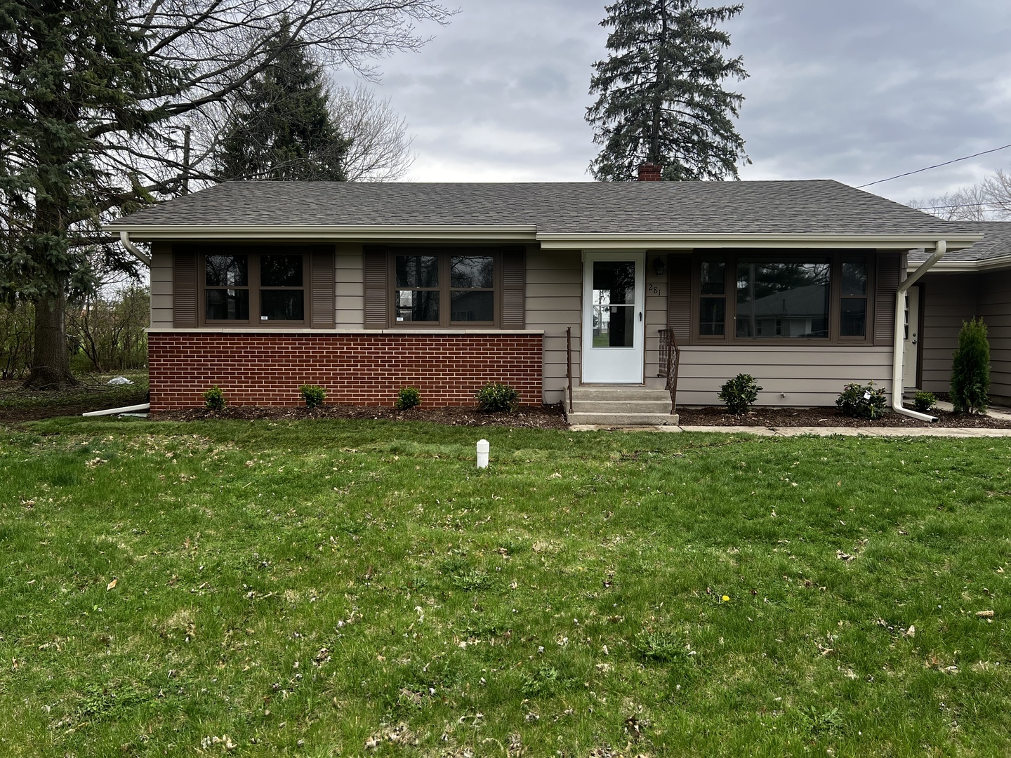 281 Chicago Road  Oswego IL 60543 photo
