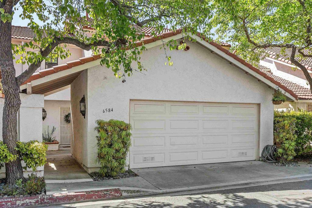6584 Corte La Paz  Carlsbad CA 92009 photo
