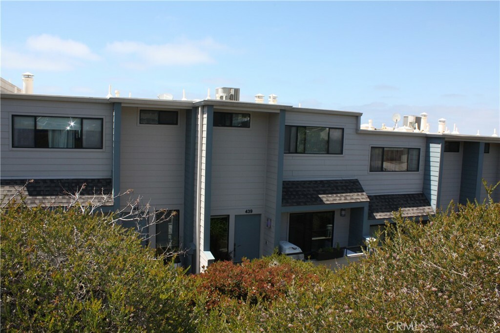 Property Photo:  439 Camino De Las Colinas  CA 90277 