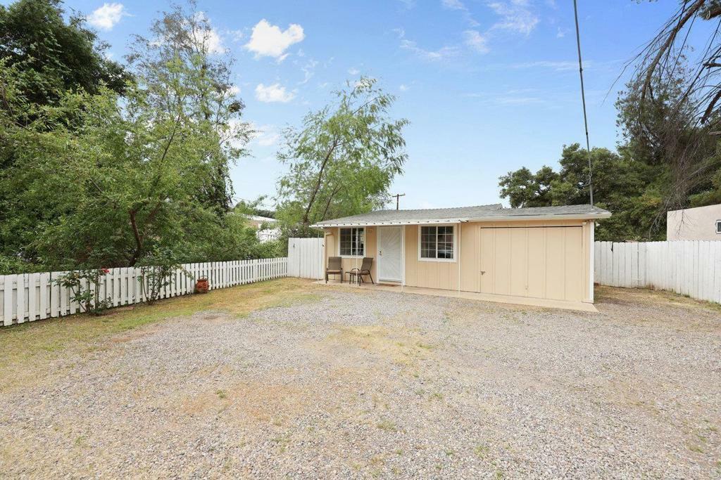 Property Photo: 8968 Lakeview Road CA 92040
