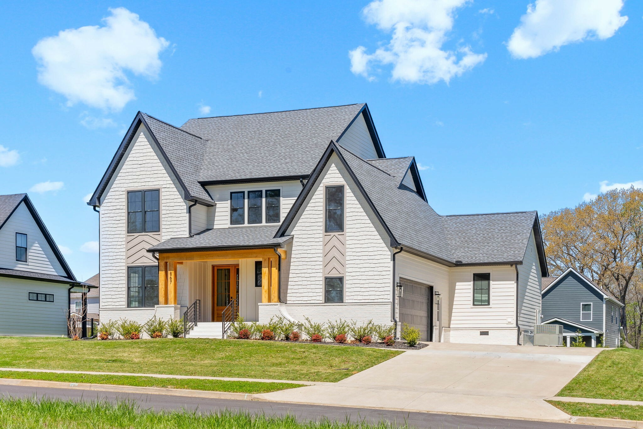 Property Photo: 867 Shady Bluff Trl TN 37043