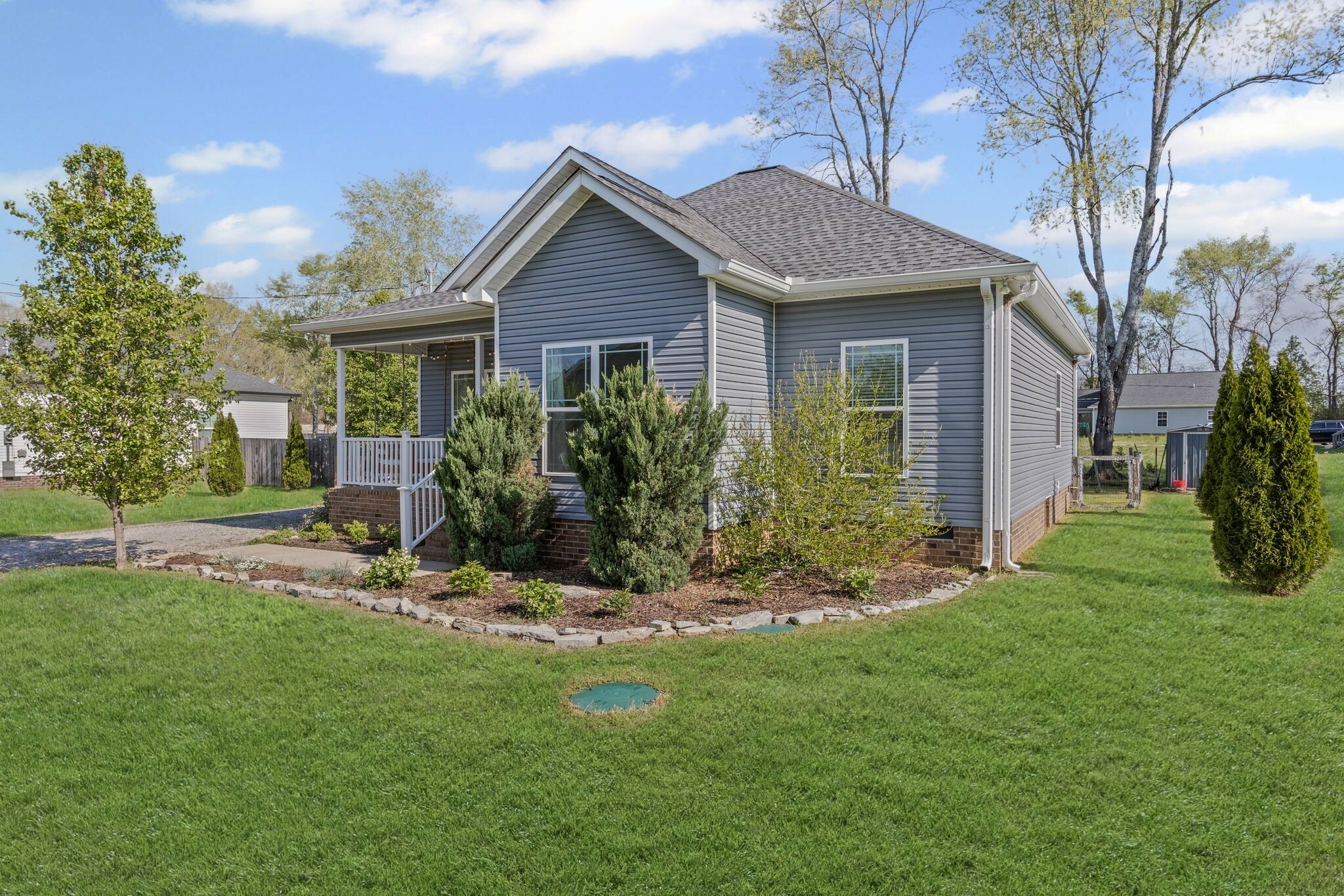 Property Photo:  522 Broadview St  TN 37034 