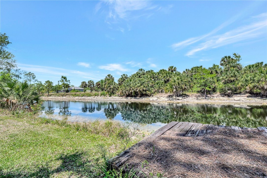 Property Photo: 851 19th Street SW FL 34117