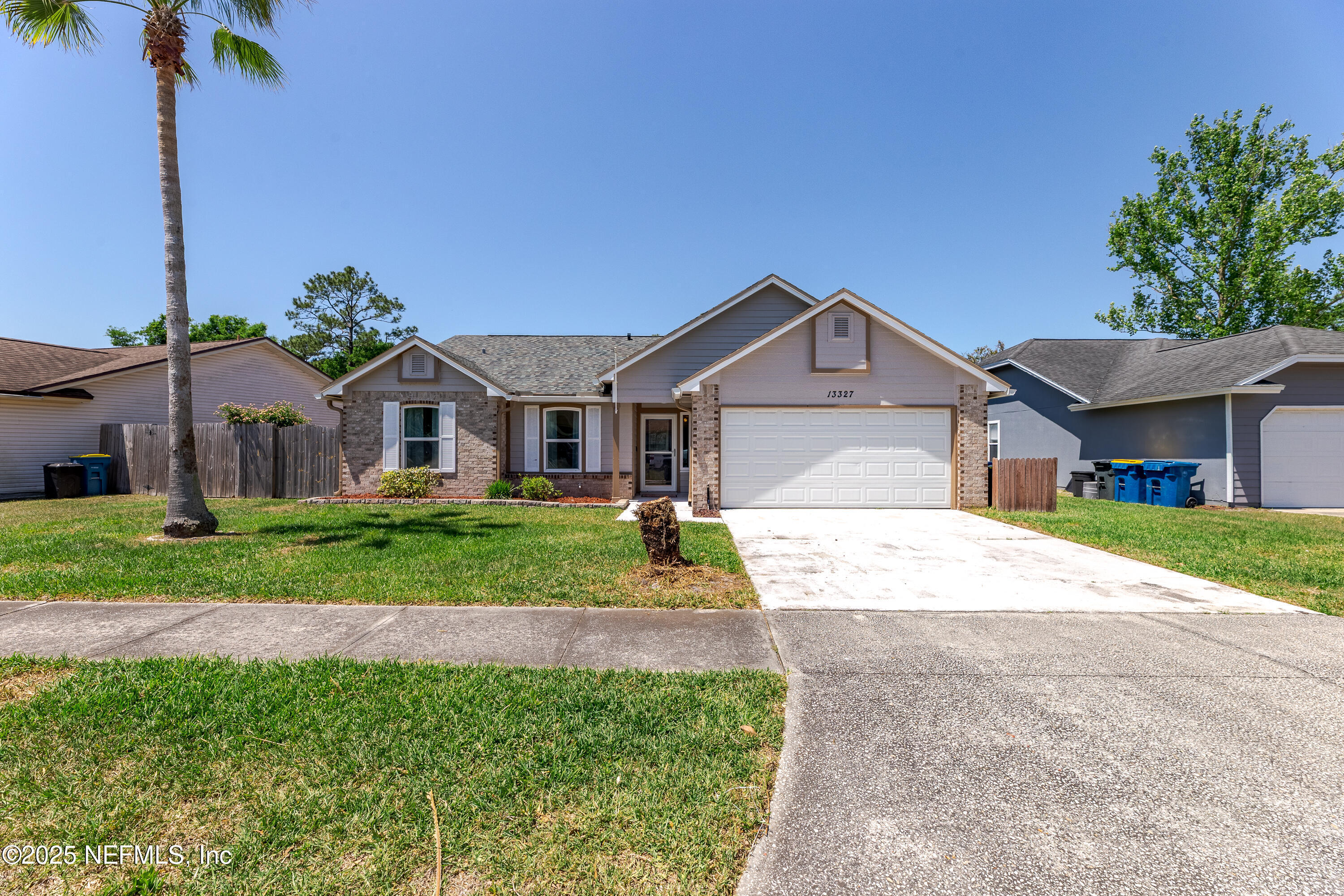 Property Photo:  13327 Currituck Drive N  FL 32225 