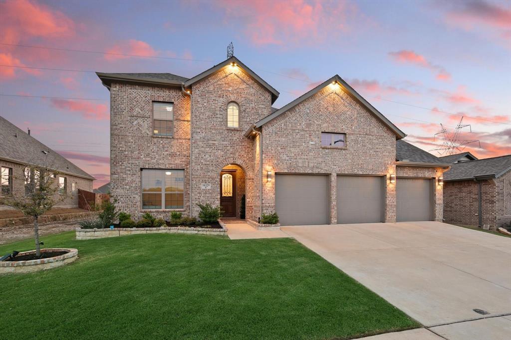 Property Photo: 14329 Home Trail TX 76262