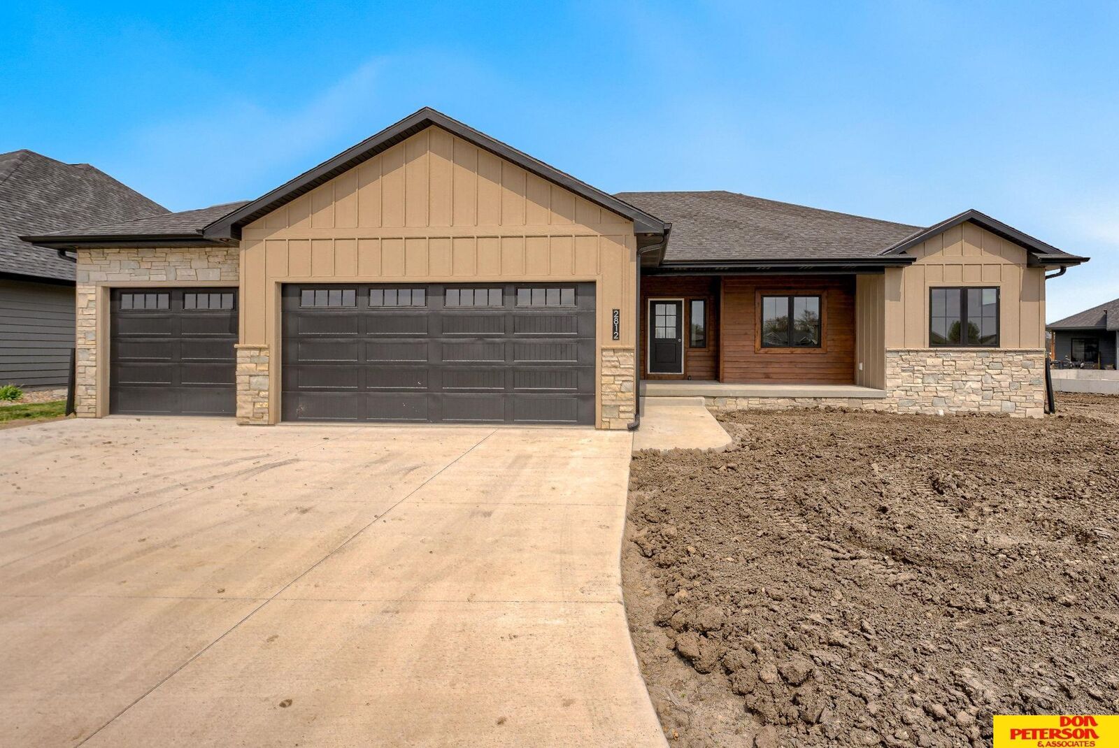 Property Photo:  2812 Peterson Avenue  NE 68025 