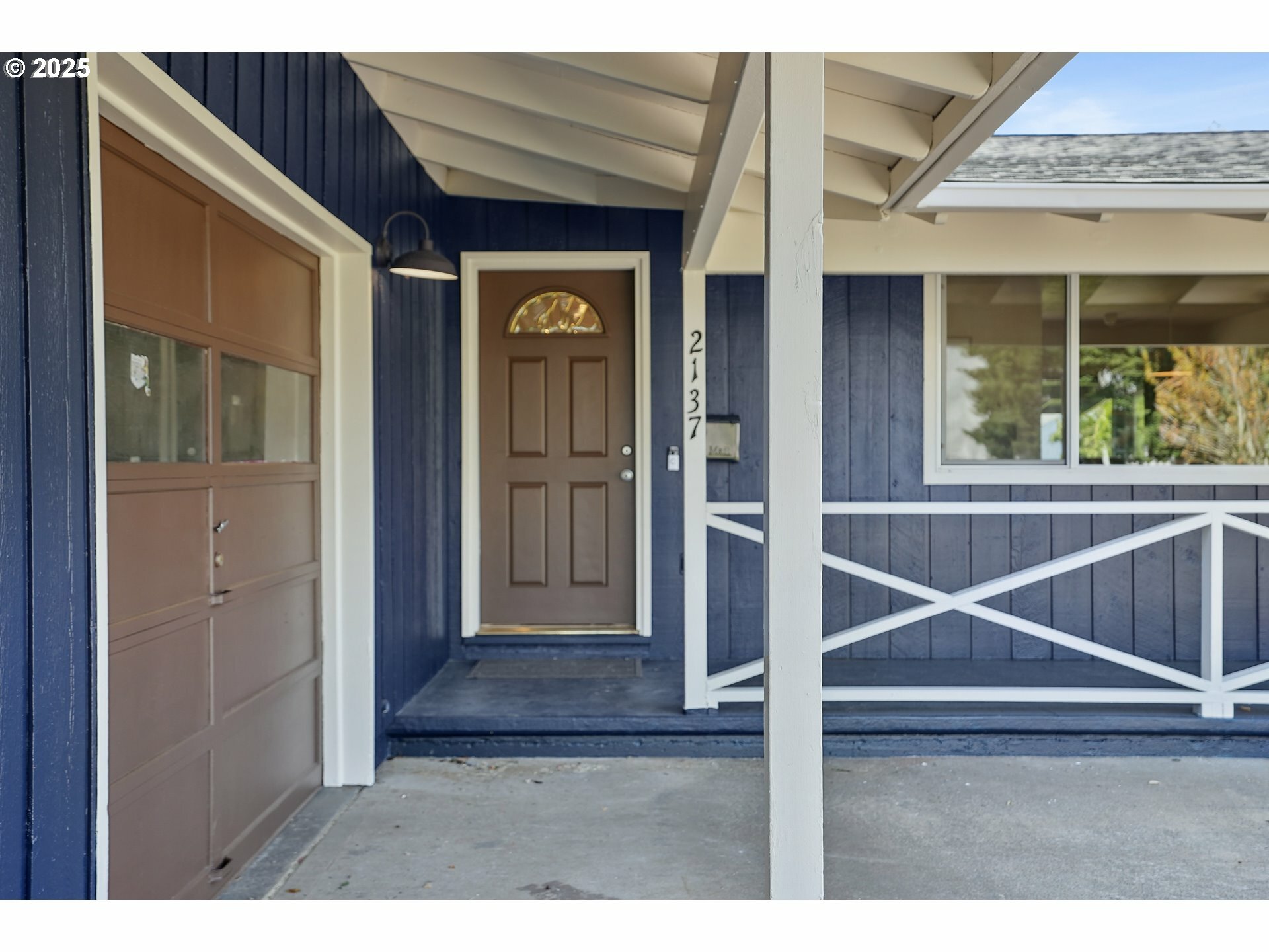 Property Photo: 2137 NE 105th Ave OR 97220