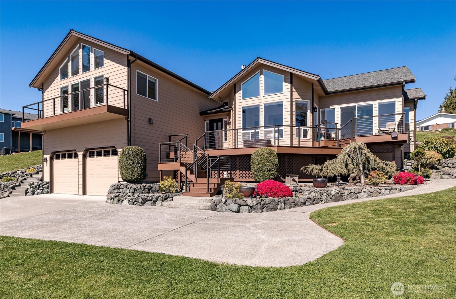 553  Sunrise Boulevard  Oak Harbor WA 98277 photo
