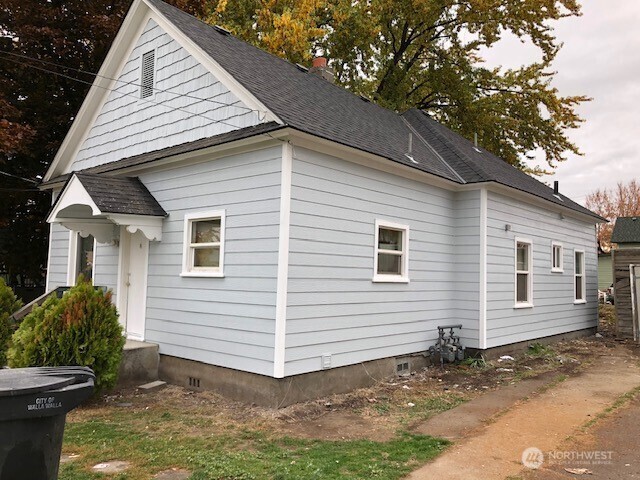 Property Photo: 212 McAuliff Avenue WA 99362