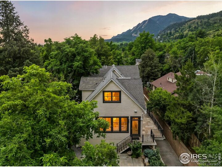 Property Photo: 563 Arapahoe Avenue CO 80302