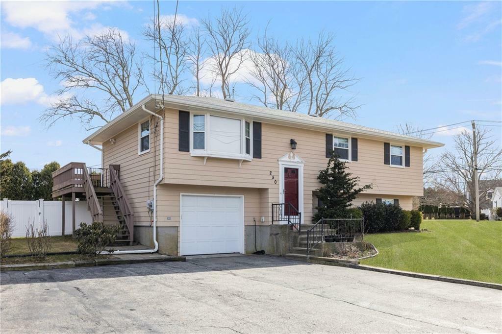 250 Brownell Lane  Portsmouth RI 02871 photo