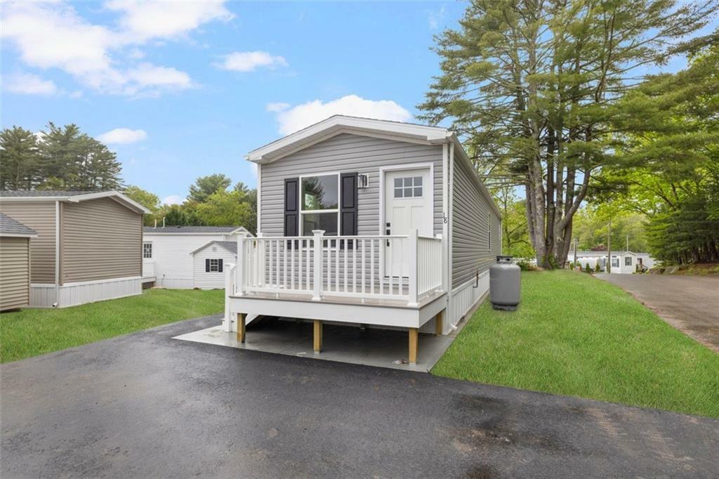 Property Photo: 18 Toadstool Knoll Drive RI 02813