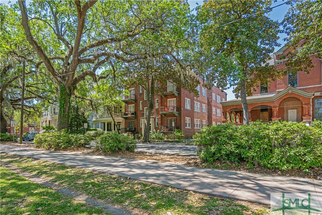 Property Photo: 805 Whitaker Street 3 GA 31401