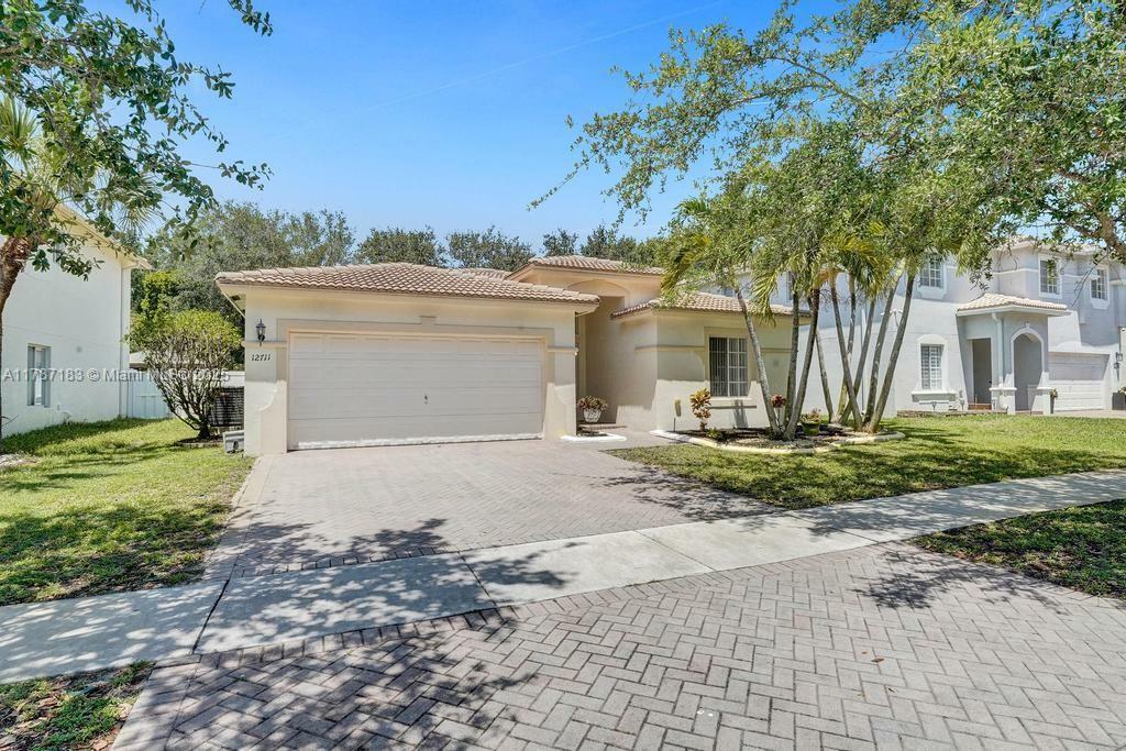 12711 SW 45th Dr  Miramar FL 33027 photo