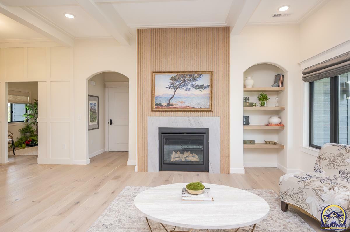 Property Photo: 2635 SW Sherwood Park Dr KS 66614
