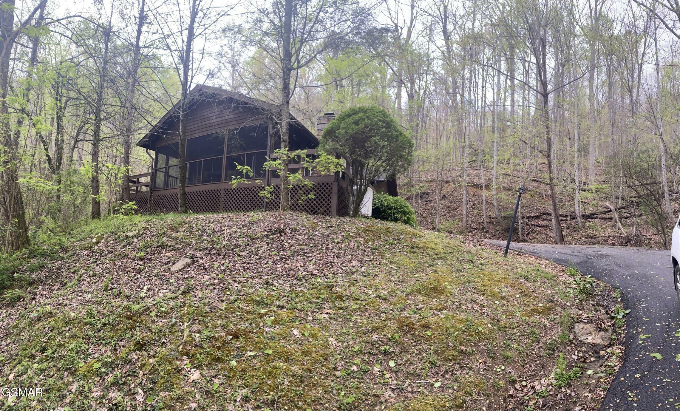 Property Photo: 2744 Black Walnut Flats Road TN 37862