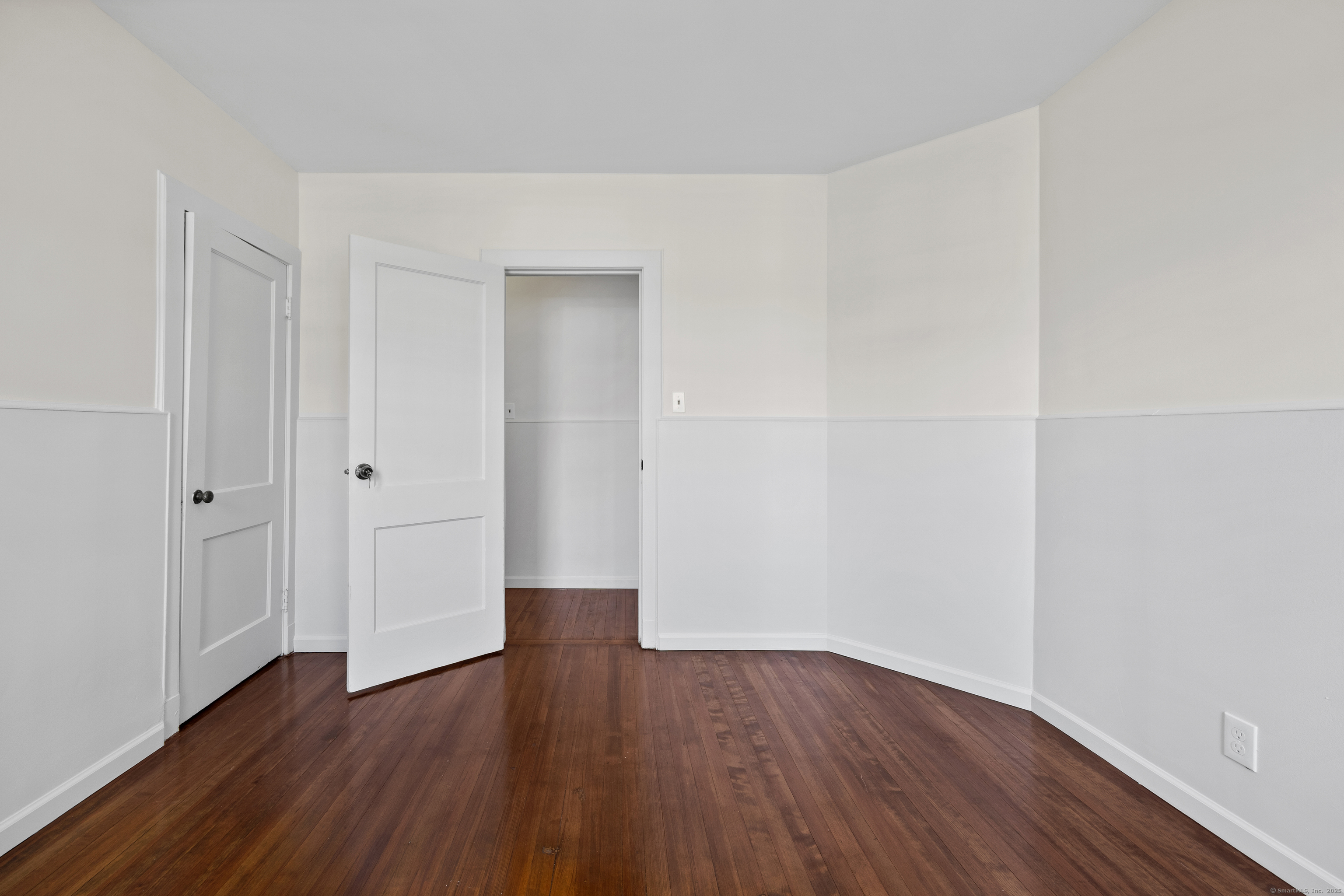 Property Photo: 850 Farmington Avenue C CT 06119