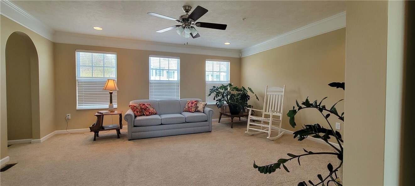 Property Photo: 239 Grace Manor Drive PA 15108