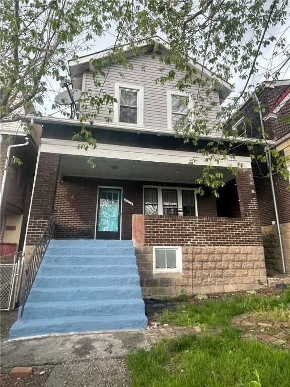 Property Photo: 2006 Locust St PA 15218