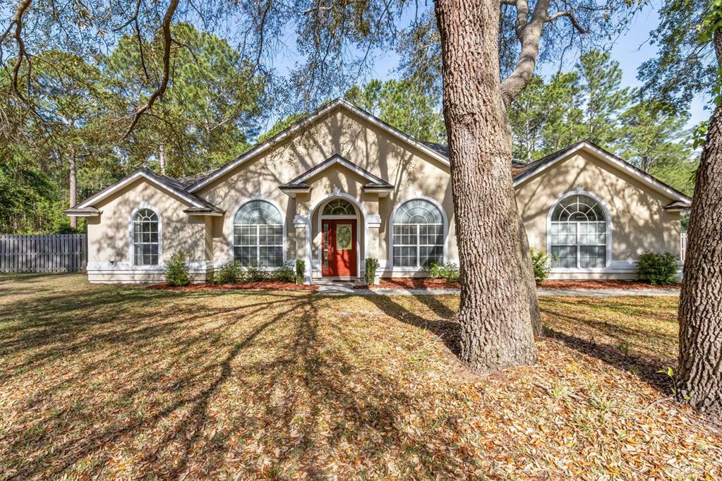 Property Photo: 96235 Sweetbriar Lane FL 32097