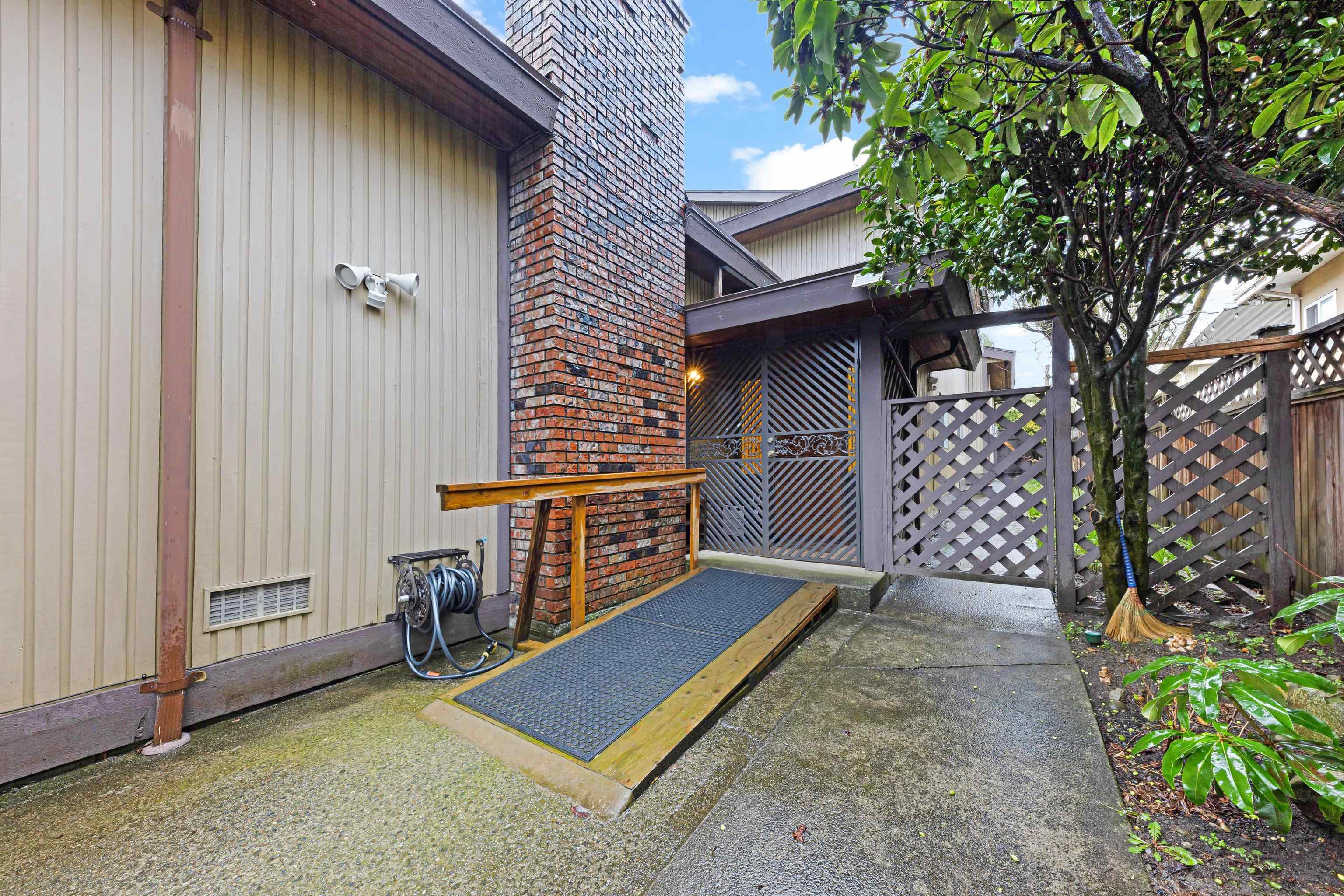 Property Photo: 137 W Woodstock Avenue BC V5Y 2R7