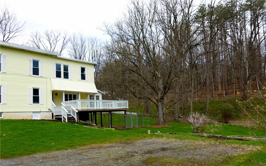 Property Photo: 107 Barrows Street NY 13073