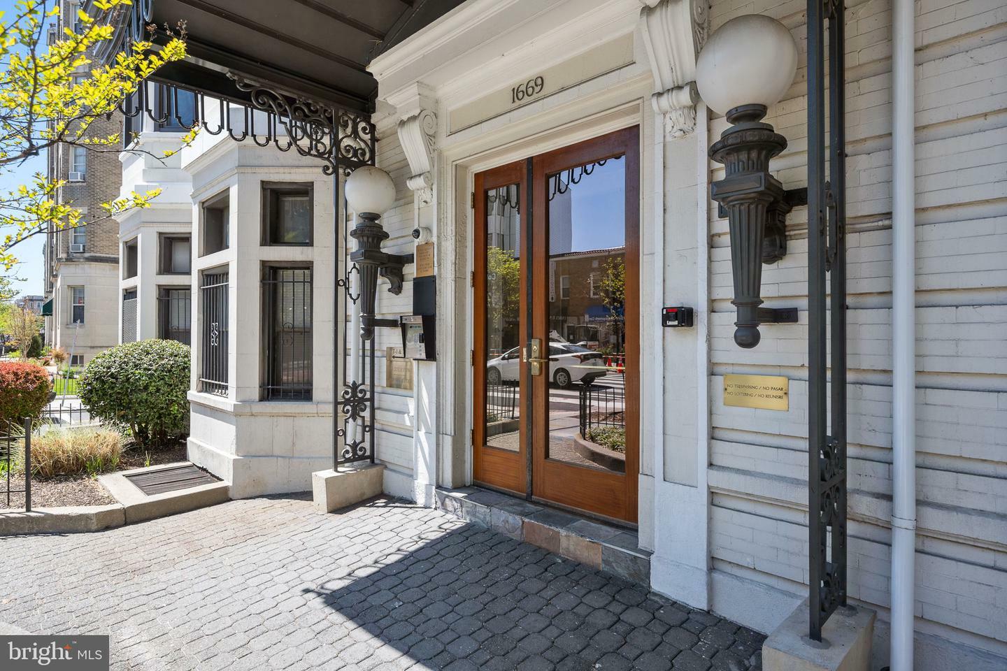 Property Photo: 1669 Columbia Road NW 211 DC 20009