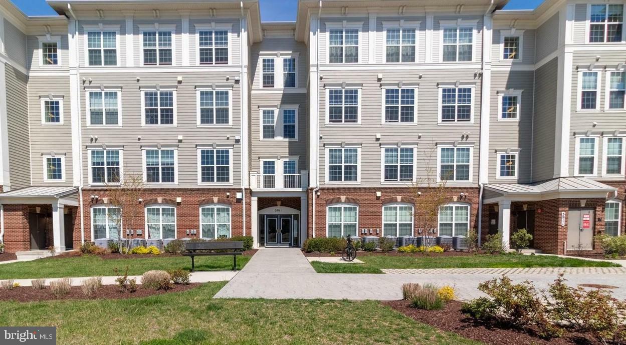 3911 Doc Berlin Drive 35  Silver Spring MD 20906 photo